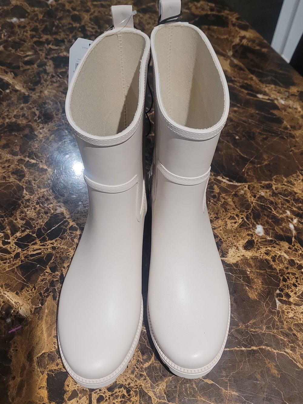 Time and Tru Rain Boots Women’s Size 8 Cream Beige Waterproof NWT - Picture 4 of 6